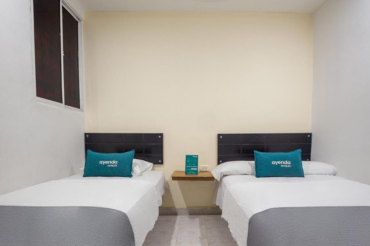 Ayenda Hotel Alejandria มอนเตริอา ภายนอก รูปภาพ